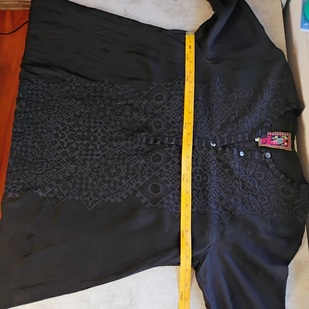 Johnny Was Rona Tunic Womens Small Black Sheer Embroidered Shark Bite Hem Boho - Picture 12 of 13